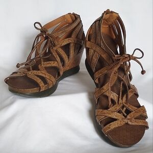Boutique by Corky's 'Lace', Brown Floral Stamped Strappy Wedge Sandals Sz 8